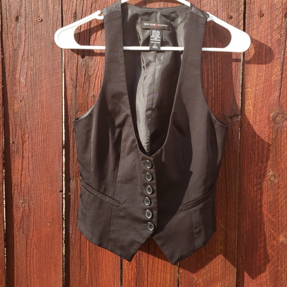 New York and company Vest